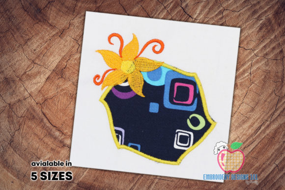 Review: Octagon with Flower Applique Design for Merch
